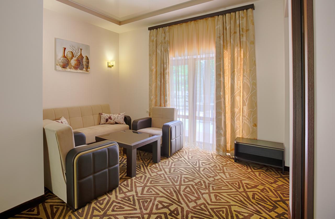 Aghveran Ararat Resort Hotel Arzakan Bagian luar foto