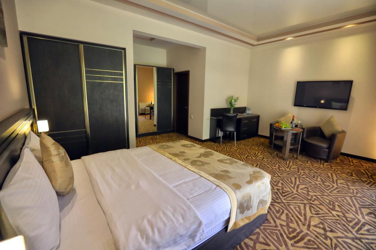 Aghveran Ararat Resort Hotel Arzakan Bagian luar foto