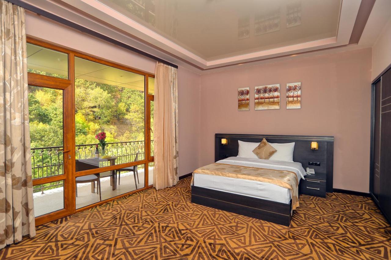 Aghveran Ararat Resort Hotel Arzakan Bagian luar foto