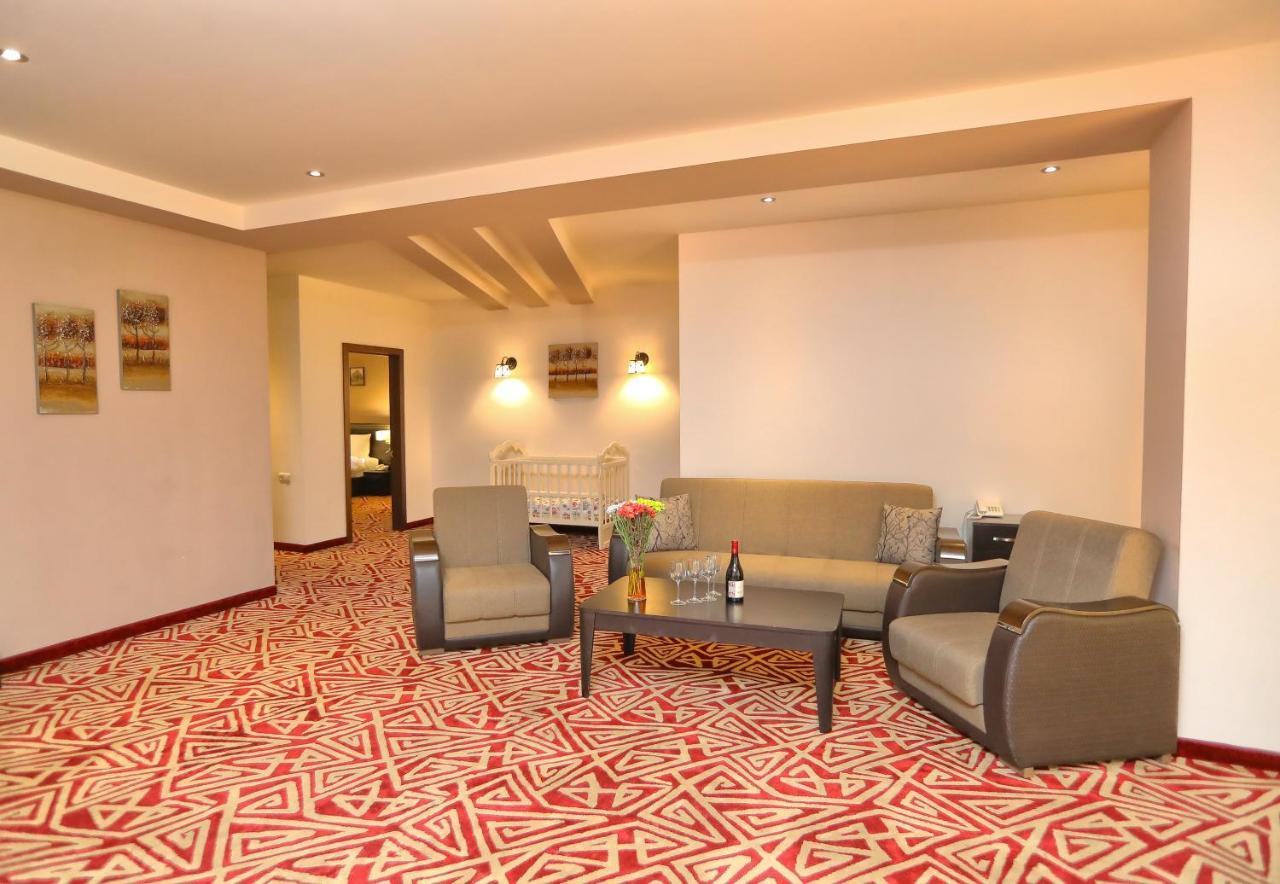 Aghveran Ararat Resort Hotel Arzakan Bagian luar foto